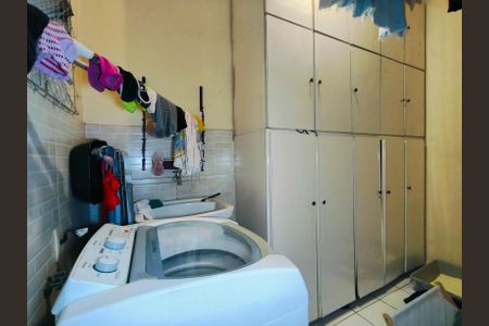 Apartamento à venda com 72m², 2 quartos e 1 vagaÁrea de Serviço