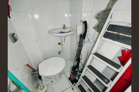 Apartamento à venda com 72m², 2 quartos e 1 vagaBanheiro de serviço
