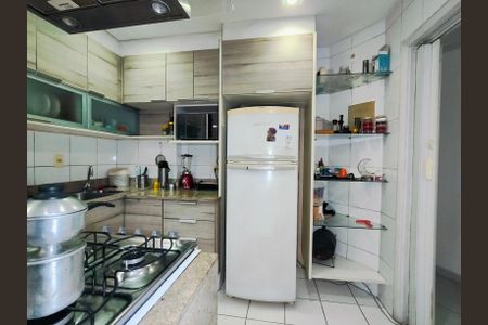 Apartamento à venda com 72m², 2 quartos e 1 vagaCozinha