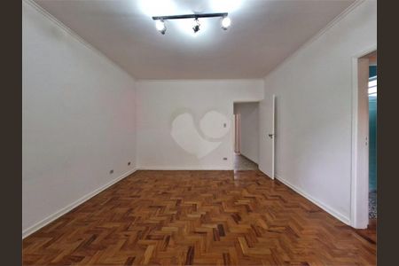 Casa à venda com 316m², 3 quartos e 4 vagas