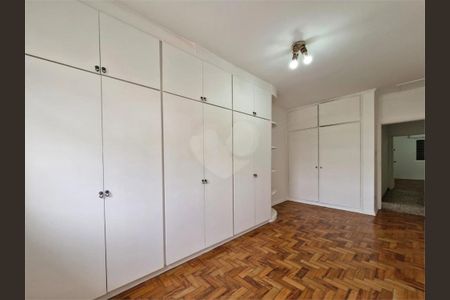 Casa à venda com 316m², 3 quartos e 4 vagas