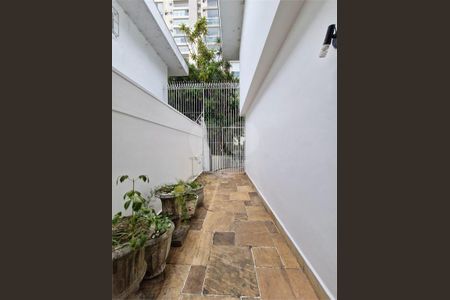 Casa à venda com 316m², 3 quartos e 4 vagas