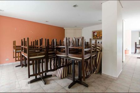 Apartamento para alugar com 72m², 2 quartos e 1 vagaÁrea comum - Salão de festas