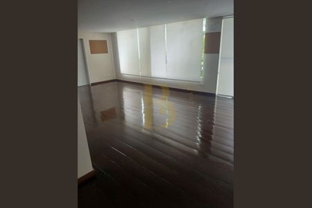 Casa à venda com 2 quartos, 61m² em Chácara Inglesa, São Paulo