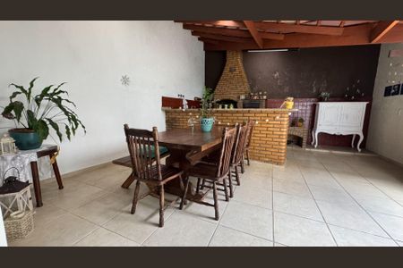 Casa à venda com 4 quartos, 275m² em Vila Jerusalem, São Bernardo do Campo