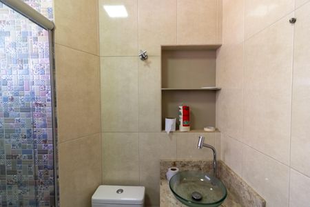 Casa para alugar com 180m², 3 quartos e 2 vagasBanheiro Suíte