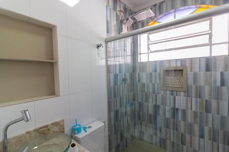 Casa para alugar com 180m², 3 quartos e 2 vagasBanheiro Social