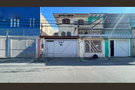 Casa para alugar com 180m², 3 quartos e 2 vagasFachada