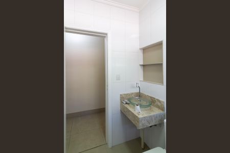 Casa para alugar com 180m², 3 quartos e 2 vagasBanheiro Social