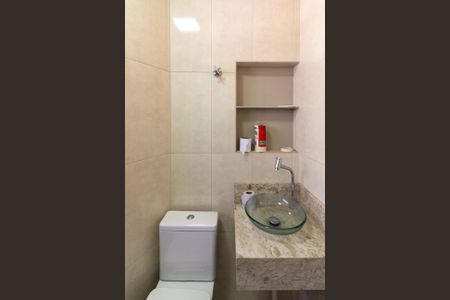 Casa para alugar com 180m², 3 quartos e 2 vagasBanheiro Suíte