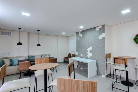 Apartamento para alugar com 42m², 2 quartos e 1 vagaÁrea comum