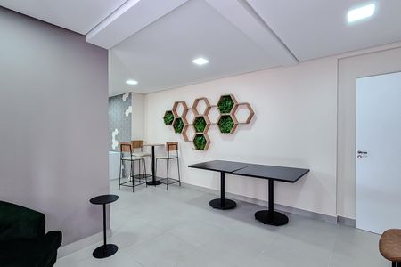 Apartamento para alugar com 42m², 2 quartos e 1 vagaÁrea comum