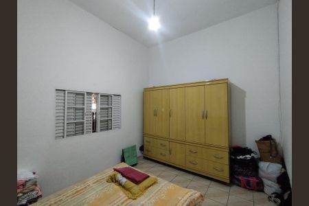 Casa de condomínio à venda com 270m², 4 quartos e sem vagaQuarto