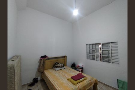 Casa de condomínio à venda com 270m², 4 quartos e sem vagaQuarto