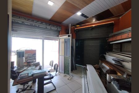 Casa de condomínio à venda com 270m², 4 quartos e sem vagaSalao da Casa