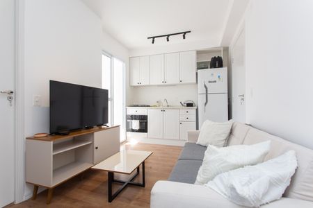 Sala / Cozinha  de apartamento para alugar com 2 quartos, 32m² em Cidade Antônio Estêvão de Carvalho, São Paulo