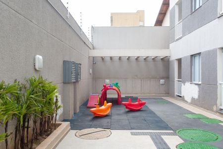 Apartamento para alugar com 32m², 2 quartos e sem vagaÁrea comum - Playground
