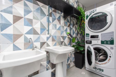 Apartamento para alugar com 32m², 2 quartos e sem vagaÁrea comum - Lavanderia 