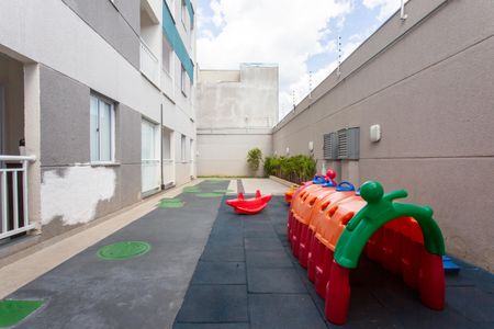 Apartamento para alugar com 32m², 2 quartos e sem vagaÁrea comum - Playground