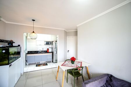 Sala de apartamento à venda com 3 quartos, 68m² em Vila Fernandes, São Paulo