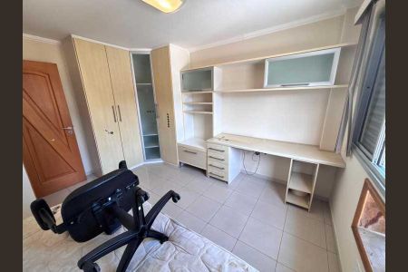 Casa à venda com 4 quartos, 271m² em Encantado, Rio de Janeiro