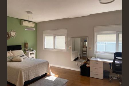 Casa à venda com 4 quartos, 898m² em Alphaville, Santana de Parnaíba