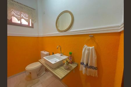 Casa à venda com 175m², 3 quartos e 4 vagasBanheiro 3