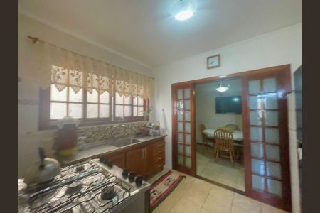 Casa à venda com 175m², 3 quartos e 4 vagasCozinha