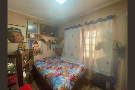 Casa à venda com 175m², 3 quartos e 4 vagasQuarto 2