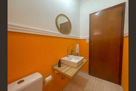 Casa à venda com 175m², 3 quartos e 4 vagasBanheiro 3