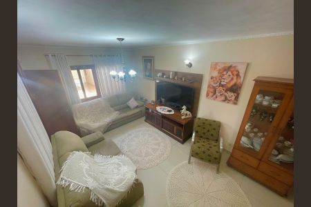 Casa à venda com 175m², 3 quartos e 4 vagasSala