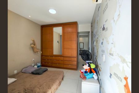 Apartamento à venda com 190m², 3 quartos e 2 vagasSuíte 2