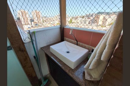 Apartamento à venda com 190m², 3 quartos e 2 vagasChurrasqueira