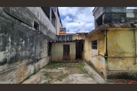 Casa para alugar com 30m², 1 quarto e 1 vagaÁrea externa 