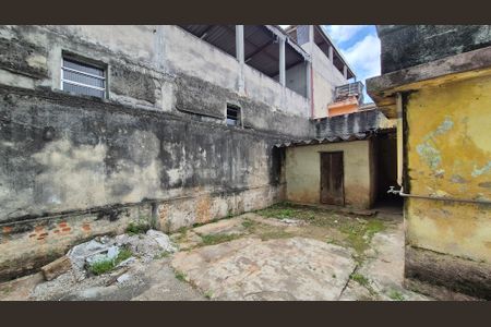 Casa para alugar com 30m², 1 quarto e 1 vagaÁrea externa 