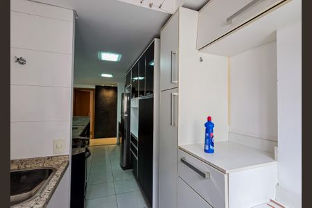 Apartamento para alugar com 94m², 2 quartos e 1 vagaÁrea de Serviço