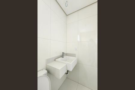 Apartamento à venda com 60m², 2 quartos e 1 vaga Apartamento à venda com 60m², 2 quartos e 1 vagaBanheiro da Suíte