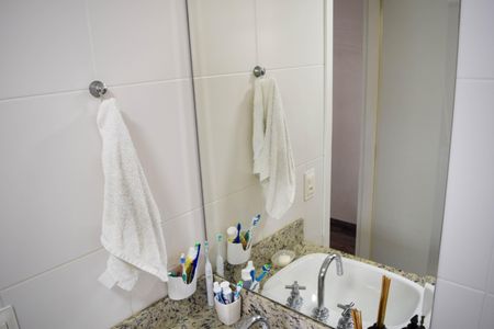 Apartamento à venda com 85m², 3 quartos e 2 vagasBanheiro