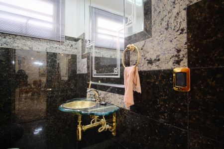 Casa para alugar com 310m², 4 quartos e 6 vagasLavabo