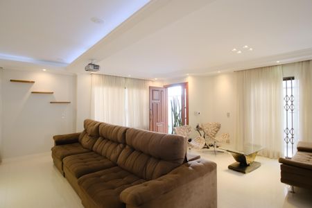 Casa para alugar com 310m², 4 quartos e 6 vagasSala