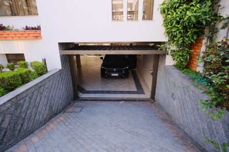 Casa para alugar com 310m², 4 quartos e 6 vagasGaragem