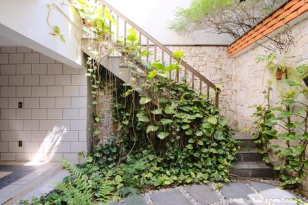 Casa para alugar com 310m², 4 quartos e 6 vagasJardim