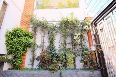 Casa para alugar com 310m², 4 quartos e 6 vagasEntrada