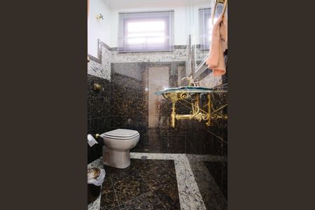 Casa para alugar com 310m², 4 quartos e 6 vagasLavabo