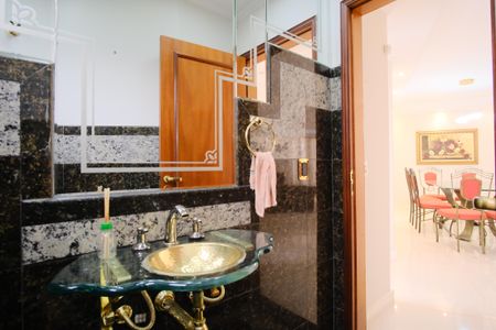 Casa para alugar com 310m², 4 quartos e 6 vagasLavabo