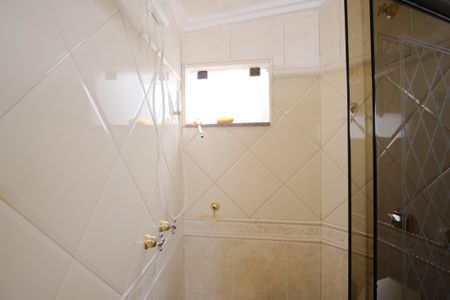 Casa para alugar com 310m², 4 quartos e 6 vagasBanheiro da Suíte 1