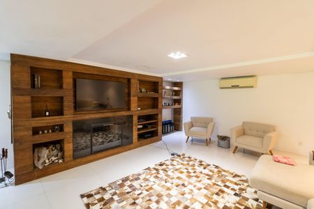 Sala de casa de condomínio à venda com 3 quartos, 297m² em Pedra Redonda, Porto Alegre