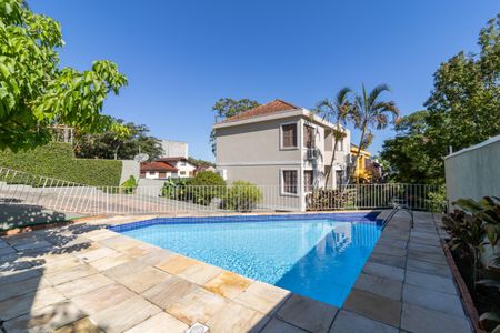 Casa de condomínio à venda com 297m², 3 quartos e 4 vagasÁrea comum - Piscina