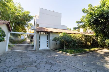 Casa de condomínio à venda com 297m², 3 quartos e 4 vagasFachada