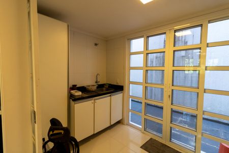 Casa de condomínio à venda com 297m², 3 quartos e 4 vagasÁrea de Serviço
